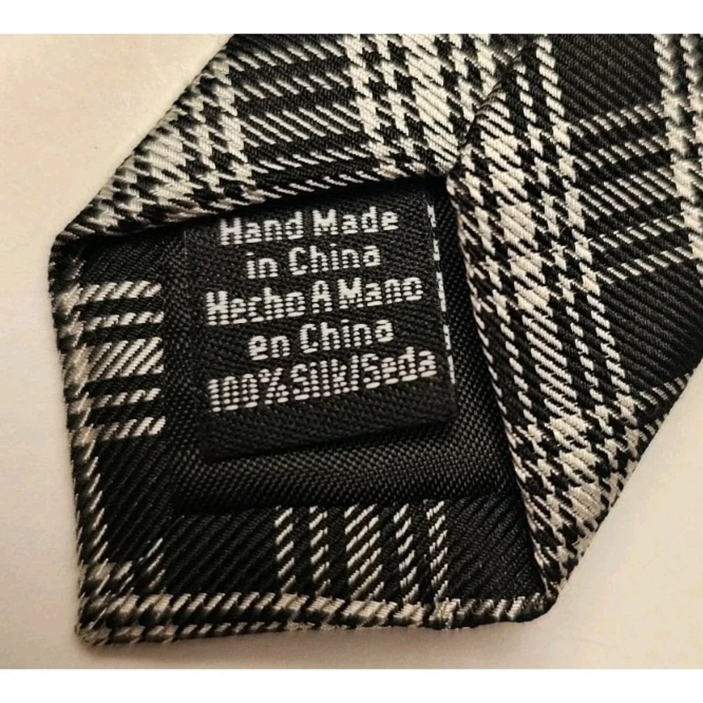 Wembley silk necktie
